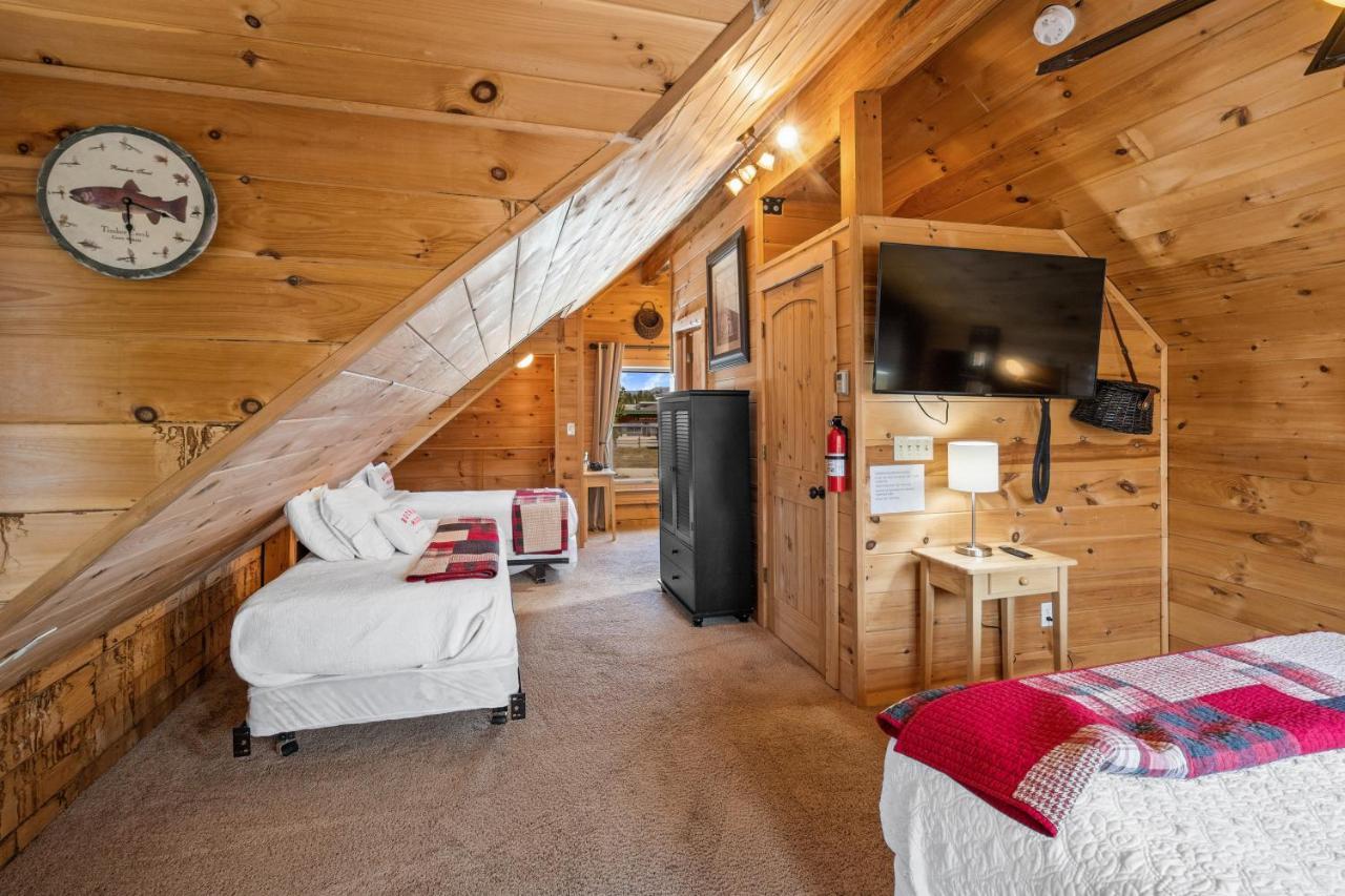 Hotel The Bucking Moose West Yellowstone Exteriér fotografie