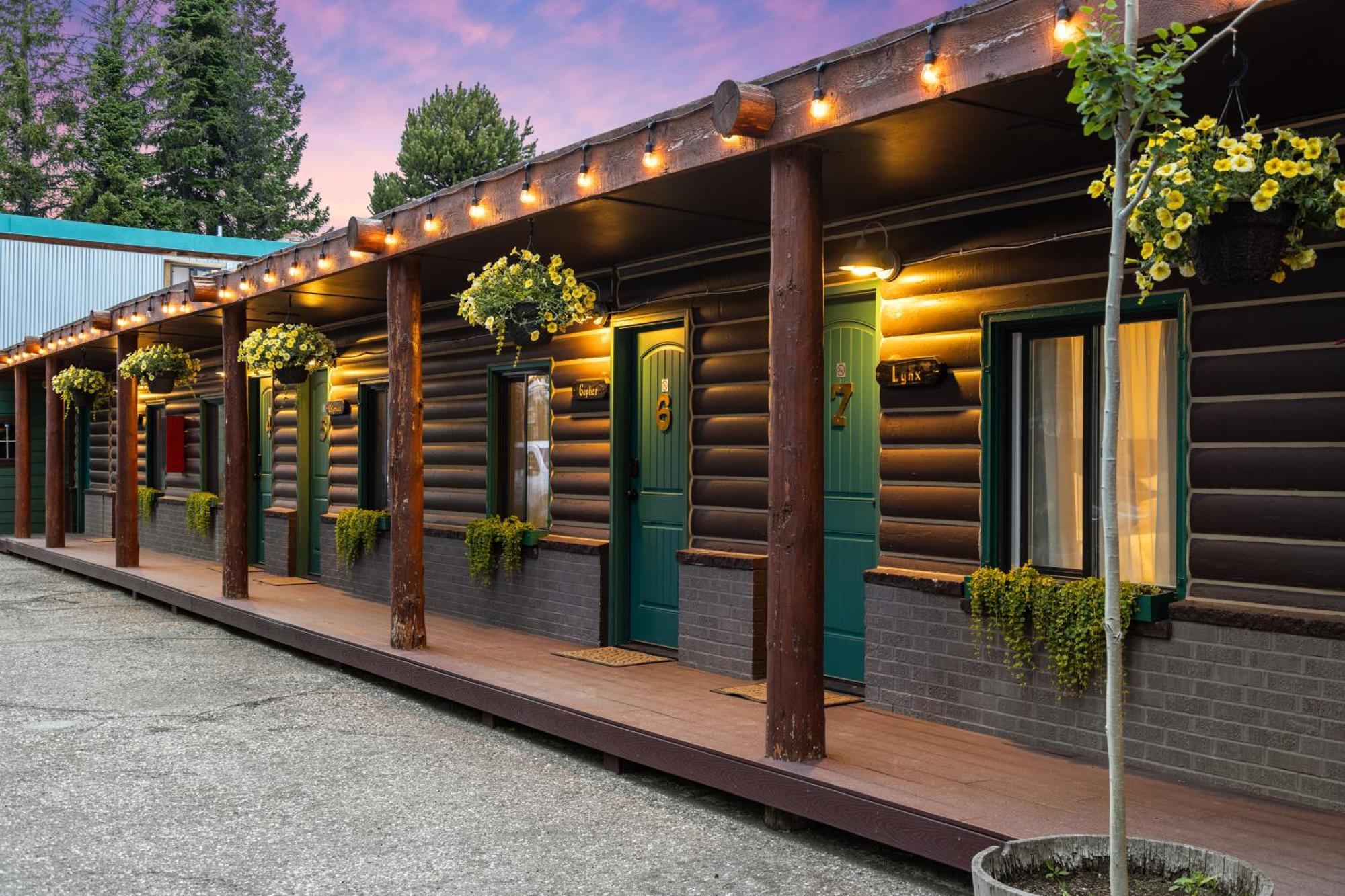 Hotel The Bucking Moose West Yellowstone Exteriér fotografie